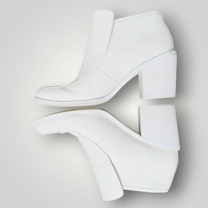 Intentionally Blank - White Leather Ankle Boots - Size 9 (3928058944391010444)