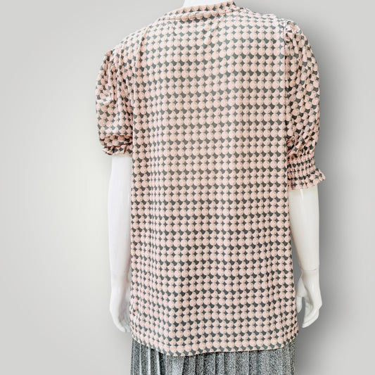 Capture - Geometric Print Ruffle Short Sleeve Top - Pink & Charcoal - Size 16 (3928682238013427662)