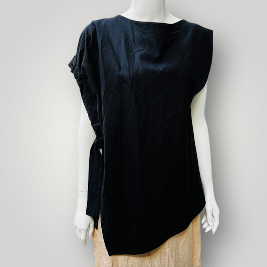 COS / assymetrical shaped wool overtop with open side / m