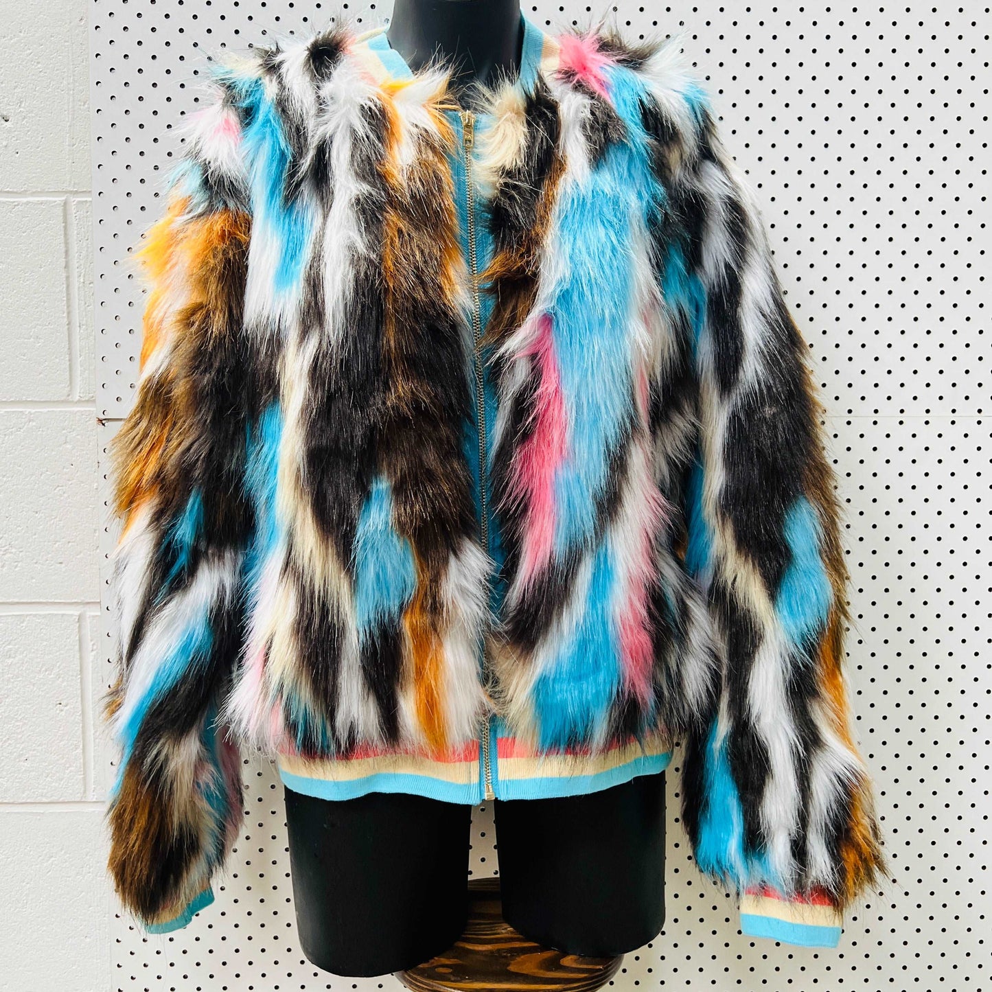 AUGUSTINE 'bengali' / colourful faux fur jacket / M