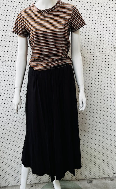 KATE SYLVESTER / black skirt with elastic waist / s